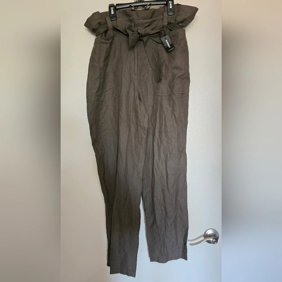 Super High Waisted Belted Paperbag Ankle Pant - Picture 5 of 9